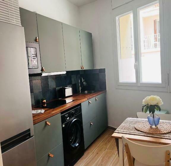 Cassis, Charmant Appart En Face De La Plage