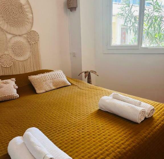 Cassis, Charmant Appart En Face De La Plage