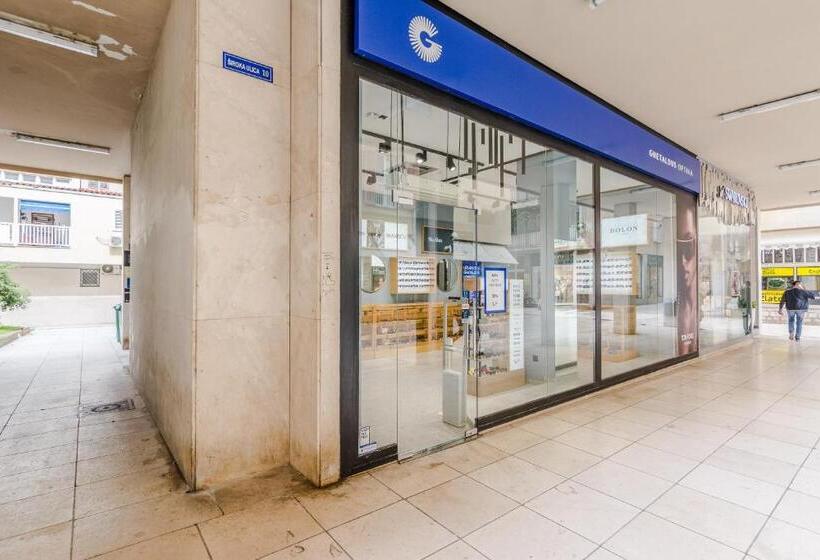 فندق فئة نجمة واحدة Neva Room With Private Bathroom