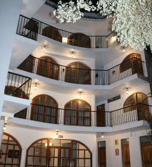 בית מלון כפרי Astromelia