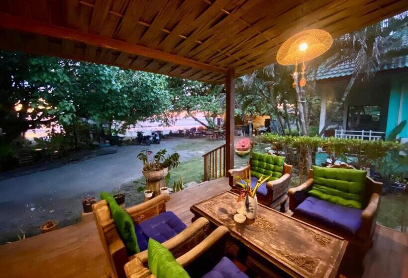 فندق Coconut Lanta Resort @klong Dow Beach