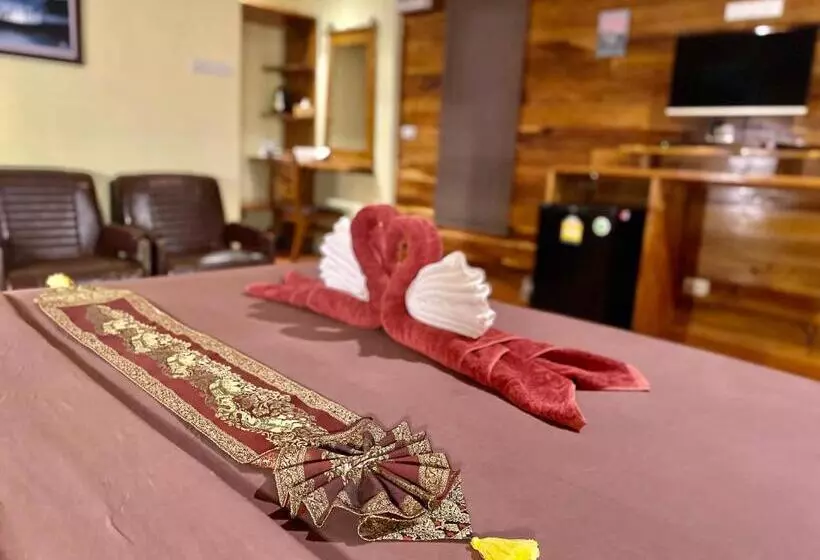 Hotelli Coconut Lanta Resort @klong Dow Beach