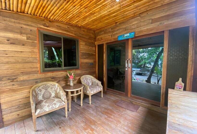 فندق Coconut Lanta Resort @klong Dow Beach