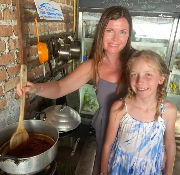 Hotelli Coconut Lanta Resort @klong Dow Beach