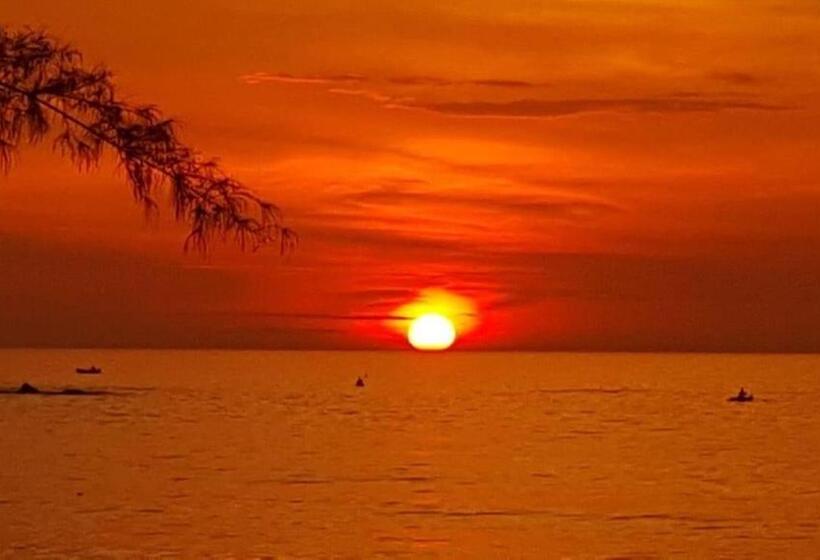 فندق Coconut Lanta Resort @klong Dow Beach