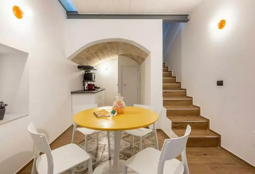 Just Here Apartments   Lascia Fare A Dio