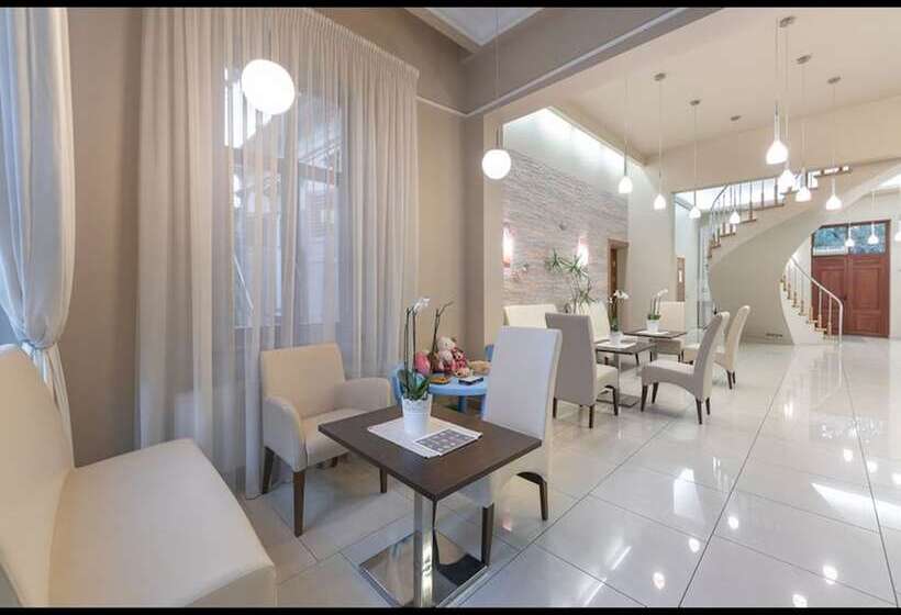 پانسیون Room In B&b   Valensija   Suite For Two