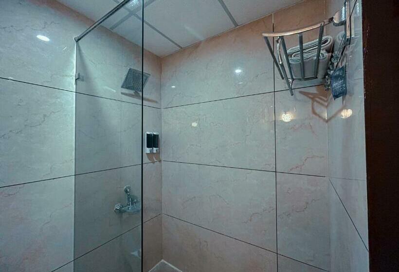 Отель Treebo Tryst Happy Stays