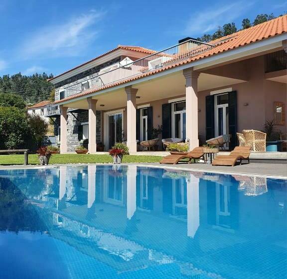 هتل Yeotown Health Retreat