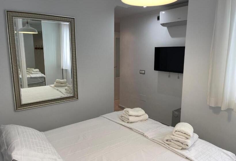 La Cala Holiday Retreat