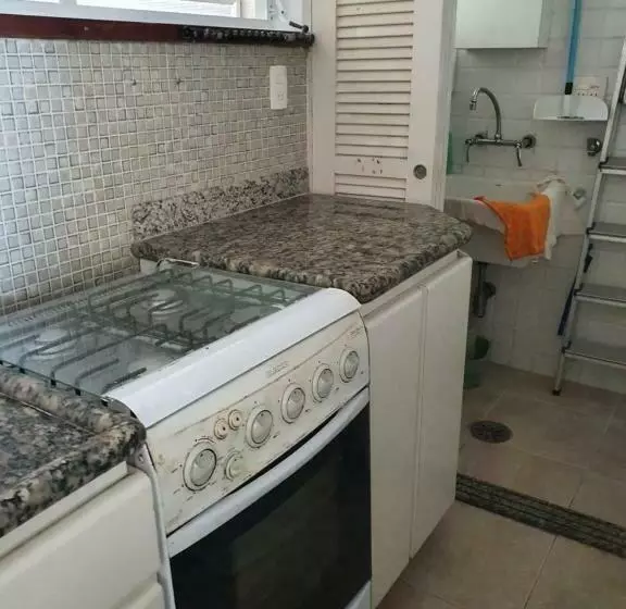 Pitangueiras 1 Quarto C/garagem