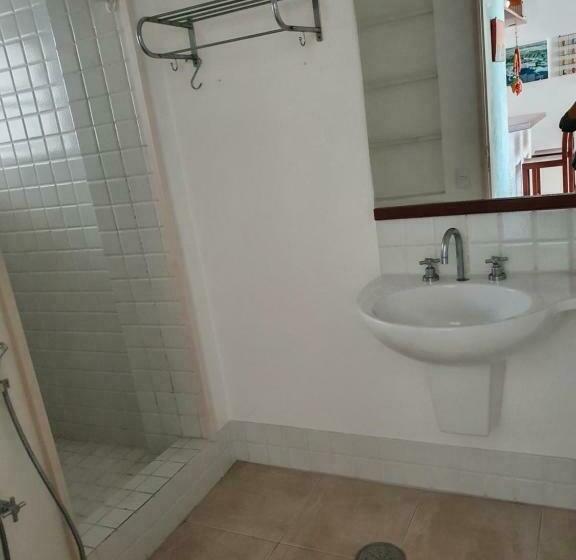 Pitangueiras 1 Quarto C/garagem