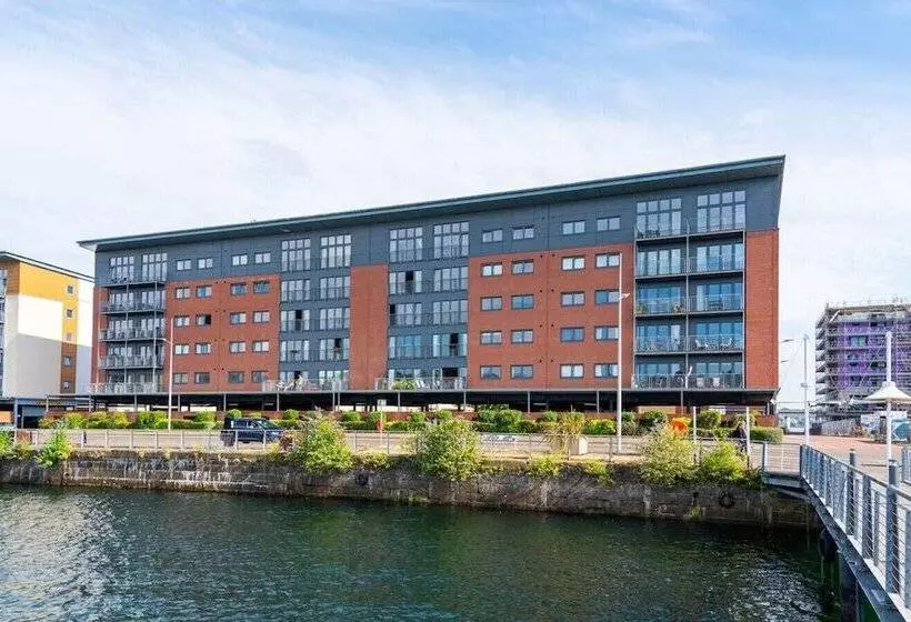 Quayside Apartment