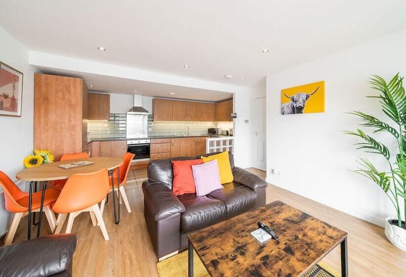 Quayside Apartment