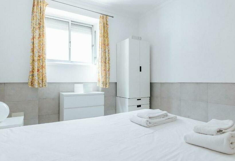 Parque Das Nacoes Oriente Flat