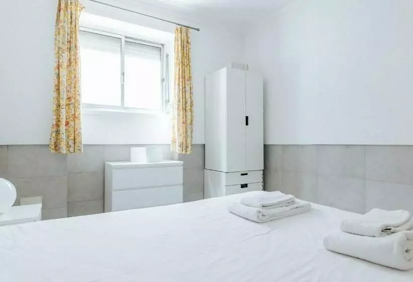 Parque Das Nacoes Oriente Flat