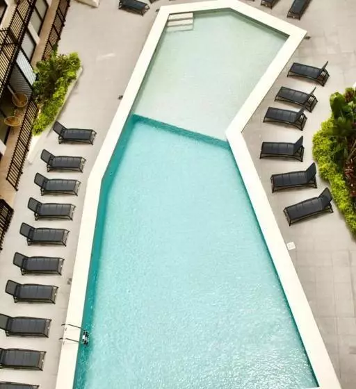 Urban Towers   Brand New Contemporary Apartment In Downtown