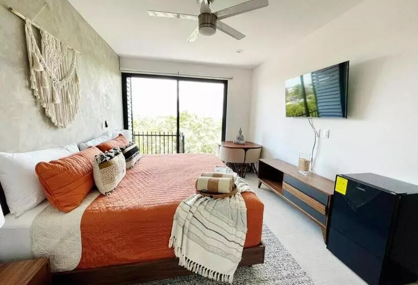 Urban Towers   Brand New Contemporary Apartment In Downtown