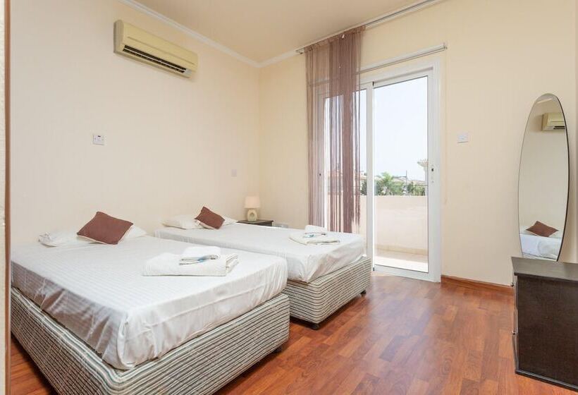 Villa Petra In Paralimni