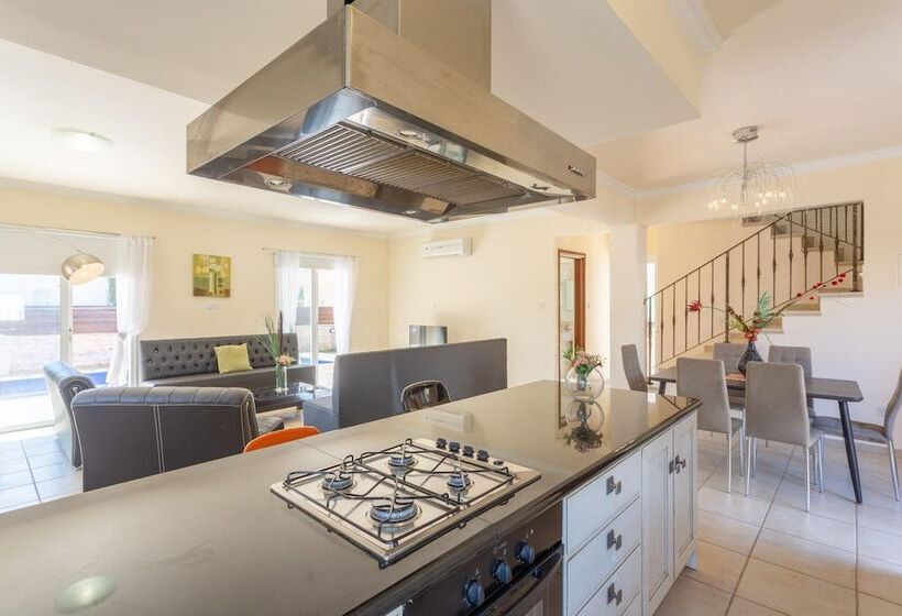 Villa Petra In Paralimni