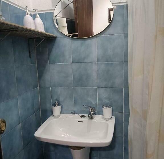 تختخواب و صبحانه Alojamento Local Largo Da Igreja