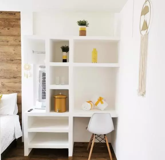 تختخواب و صبحانه Beautiful Private Room In Beautiful Zone