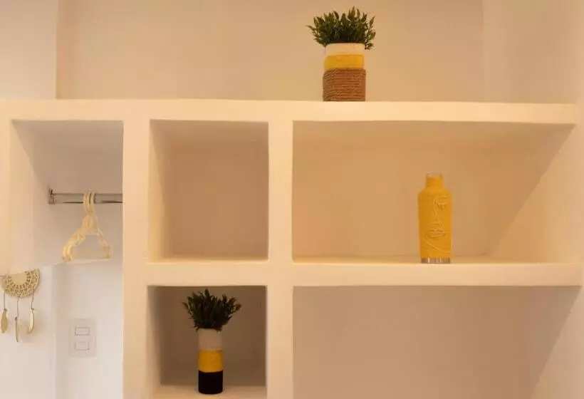 تختخواب و صبحانه Beautiful Private Room In Beautiful Zone