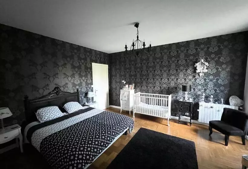 ベッドアンドブレックファースト Chambres D Hôtes Dans Maison De Maître