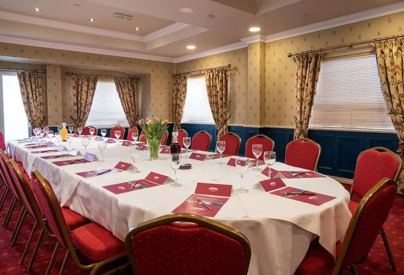 Burrendale Hotel Country Club & Spa
