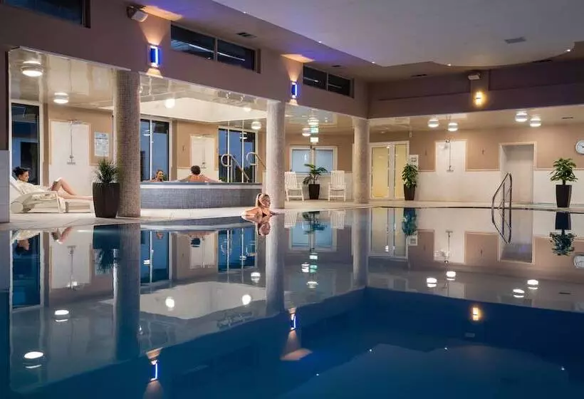 Burrendale Hotel Country Club & Spa