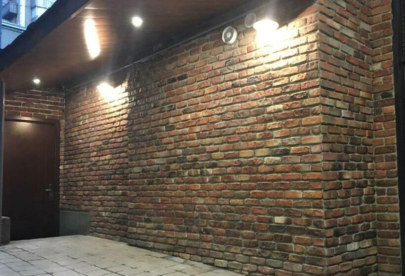 هتل کپسول Bonvenon Capsule Hostel