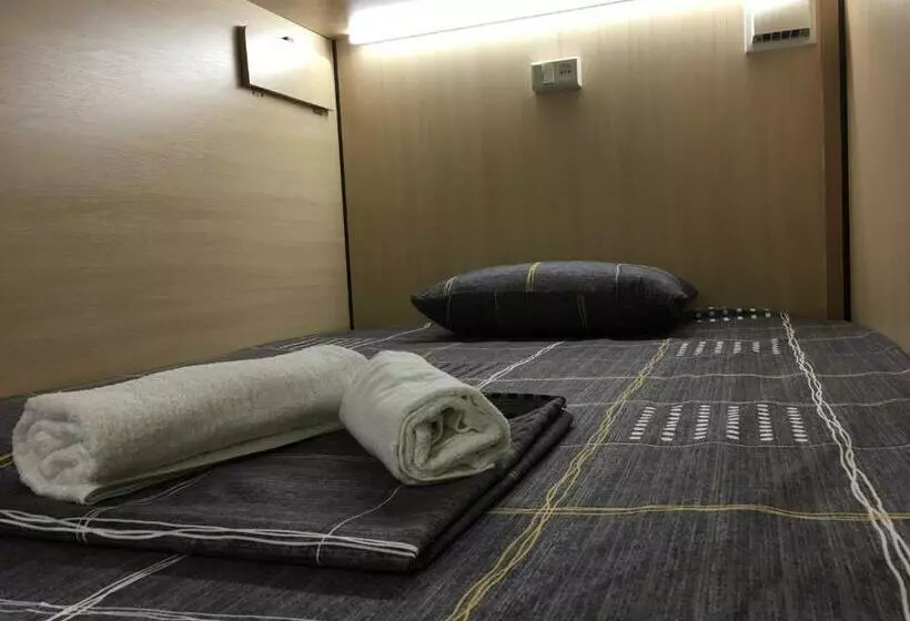 هتل کپسول Bonvenon Capsule Hostel