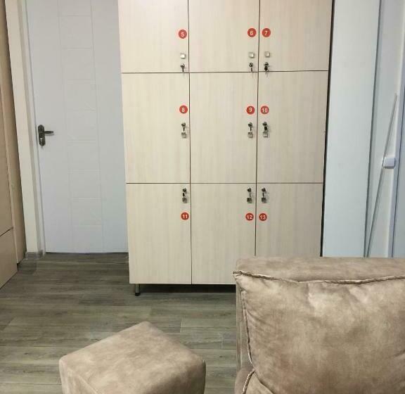 هتل کپسول Bonvenon Capsule Hostel