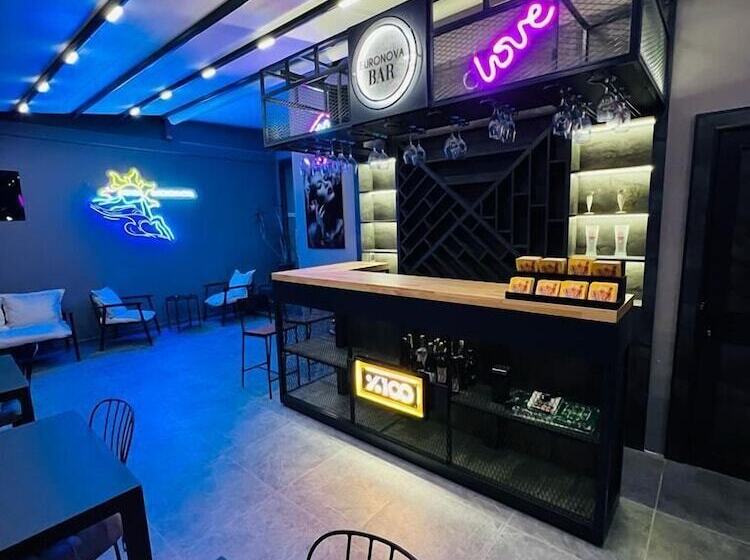 Euronova Hotel & Suites