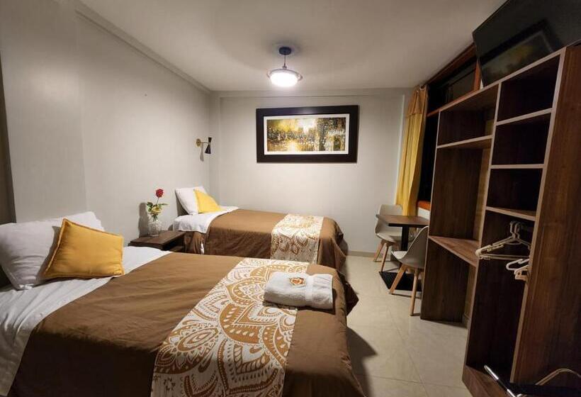 Hotel Hostal Posada Real