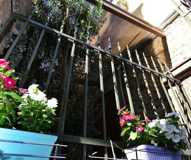 호텔 Olivia 1845 Guest House