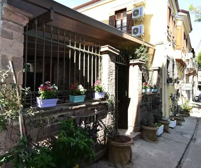 هتل Olivia 1845 Guest House
