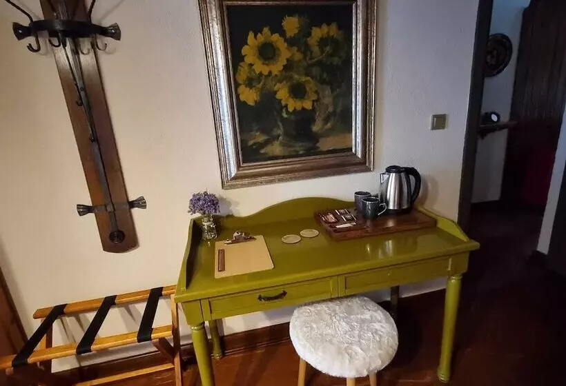 هتل Olivia 1845 Guest House