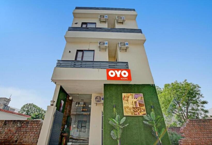 ホテル Oyo 88146 Three Kings