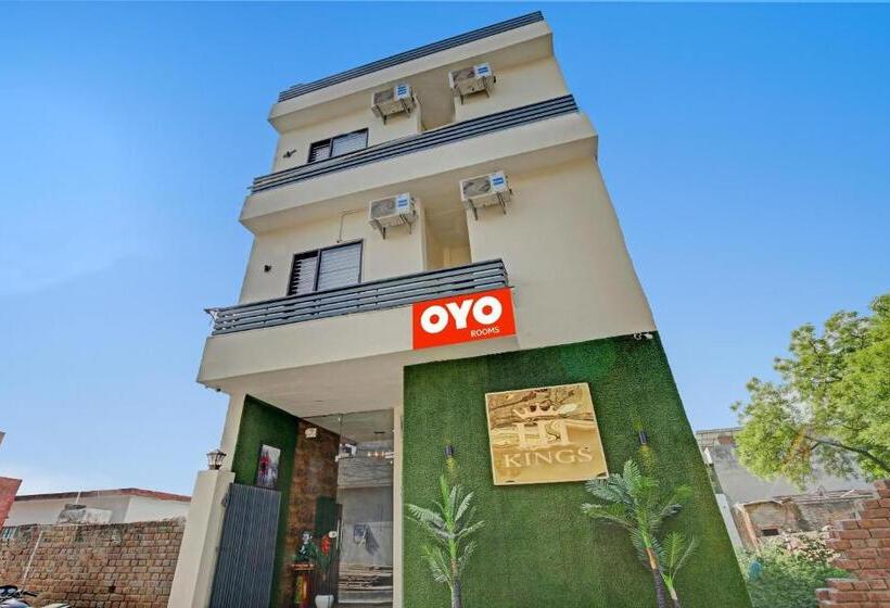 ホテル Oyo 88146 Three Kings