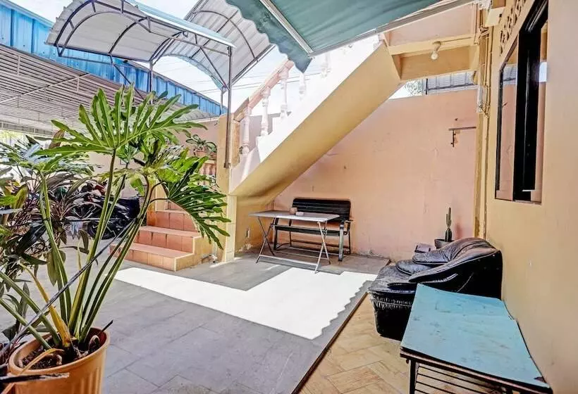 Hotelli Oyo 91428 Duta Stay