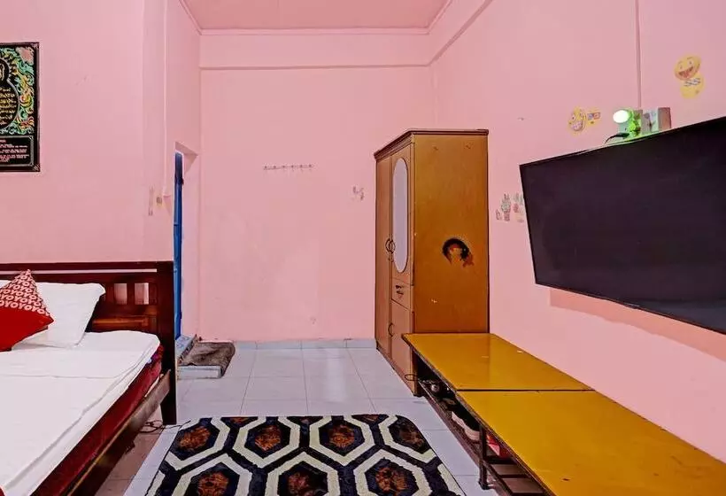 Hotelli Oyo 91428 Duta Stay