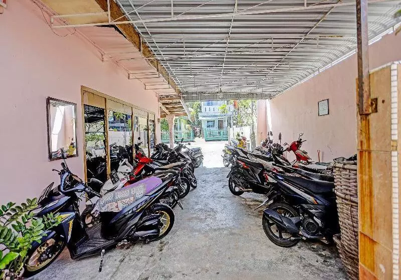 Hotelli Oyo 91428 Duta Stay