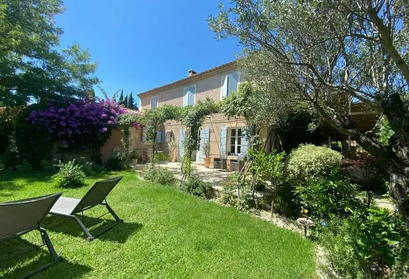 Majatalo La Paradoune 2