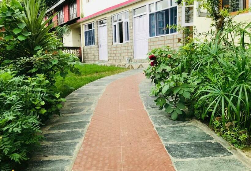 Hotel Grand View Lodge And Restaurant Dharamshala