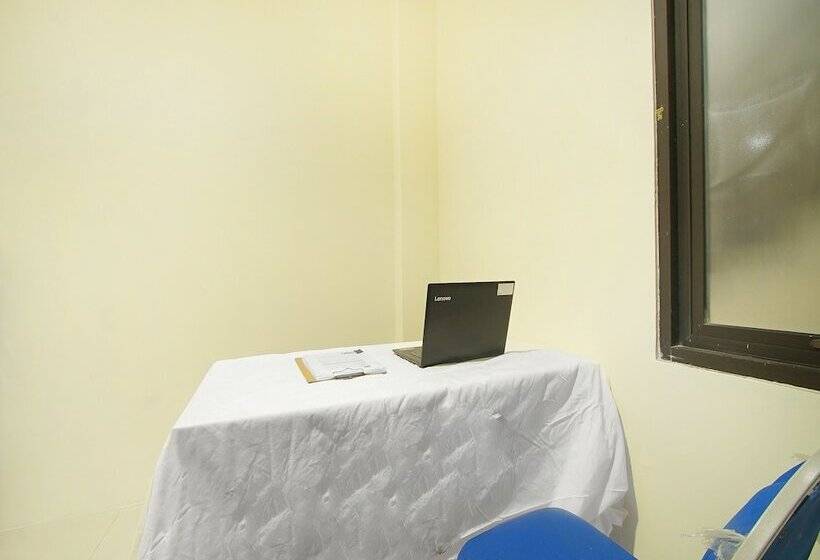 Hotel Spot On 91401 Almeera