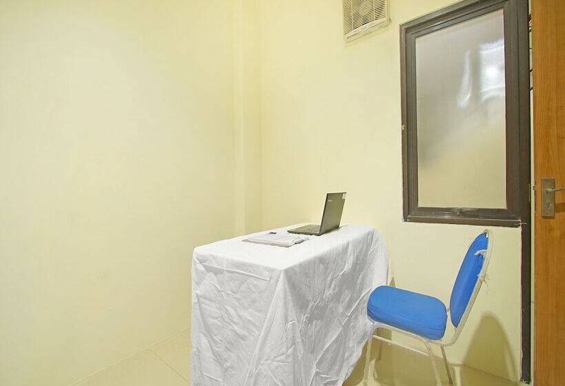 Hotel Spot On 91401 Almeera