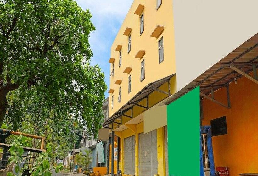 Hotel Spot On 91401 Almeera