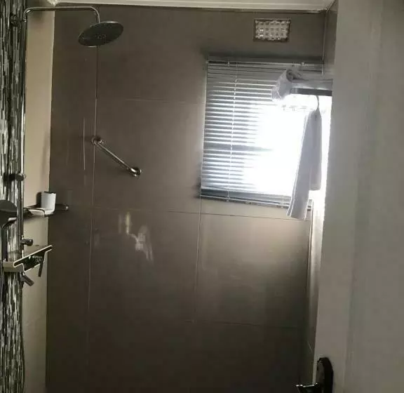 ベッドアンドブレックファースト Liqlan Guesthouse