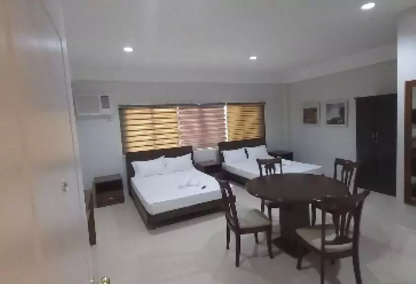 Hotelli Oyo 885 Gerlins Lodge Two